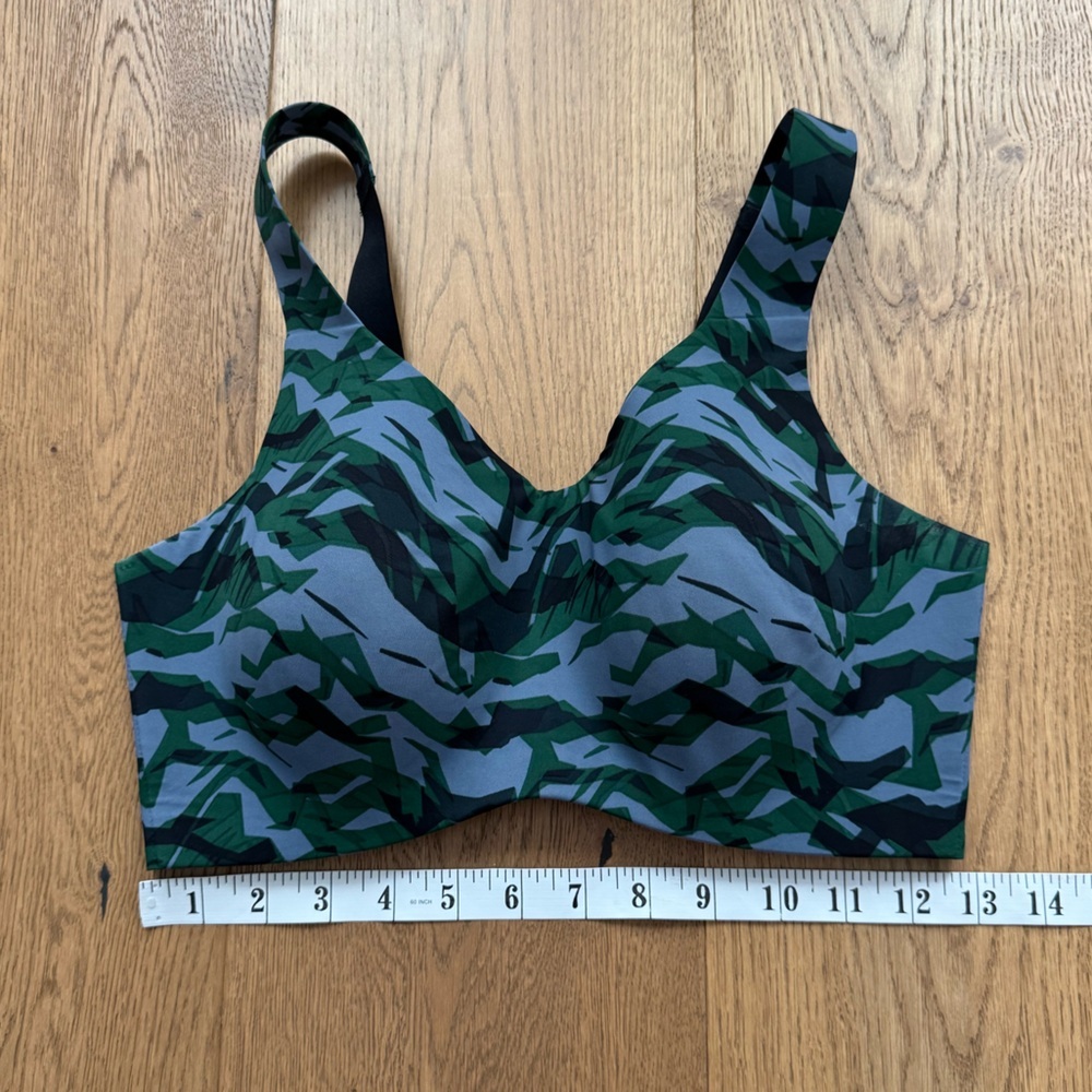 Knix Catalyst Sports Bra - Blue & Green Camoflauge - Size 6 (32DD, 34DD, 32E) - Picture 2 of 5